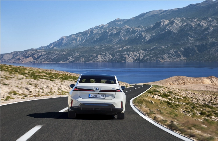BMW i3 50 xDrive First Edition