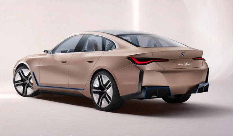 BMW i4