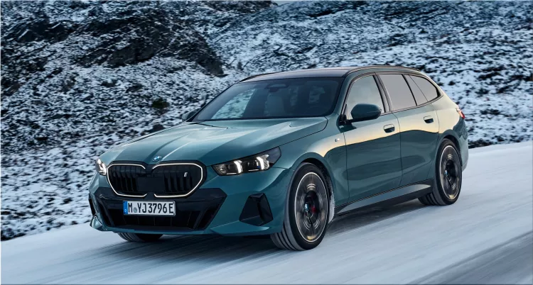 2025 BMW i5 Touring