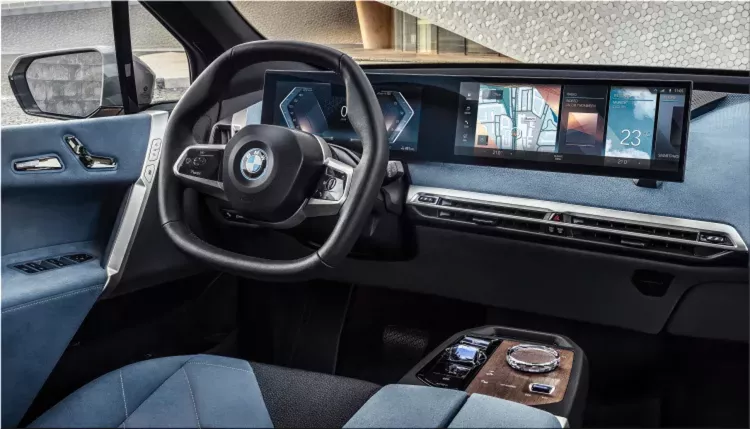 BMW iX