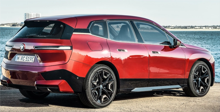 BMW iX
