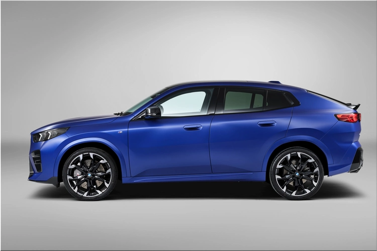 BMW iX2