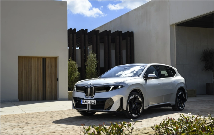 BMW iX3