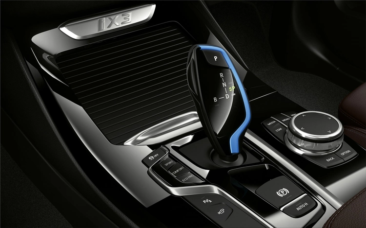 BMW iX3