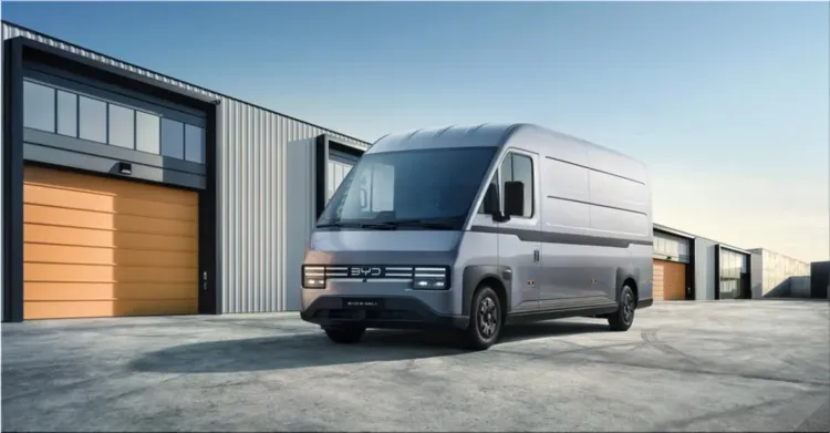 BYD E-Vali van