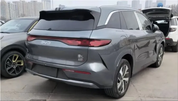 BYD Tang L electric SUV