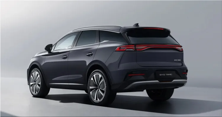 BYD Tang L