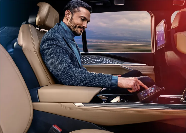 Cadillac Escalade IQ