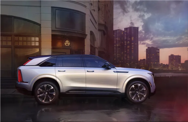 Cadillac Escalade IQ