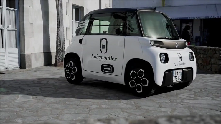 My Ami Cargo electric car