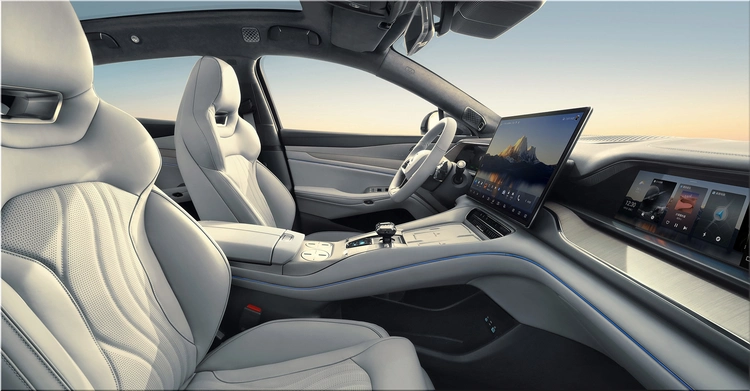 Denza N7 electric SUV