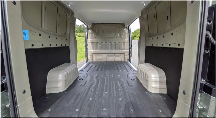 Farizon V7E electric van