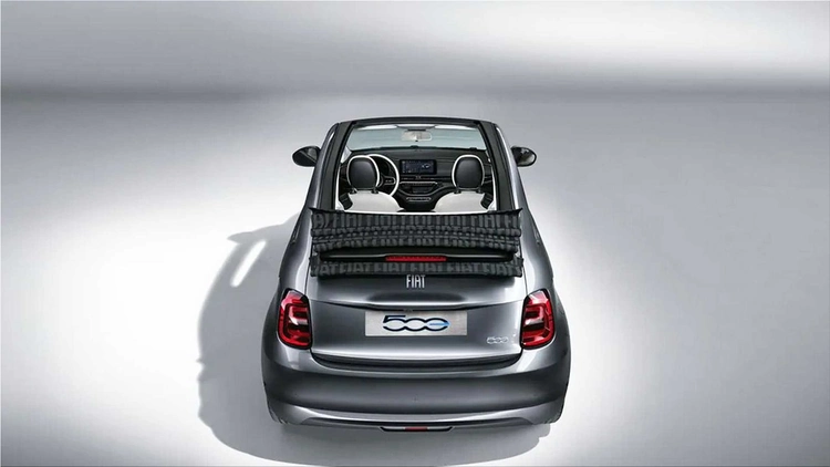 Fiat 500e "La Prima" electric city car