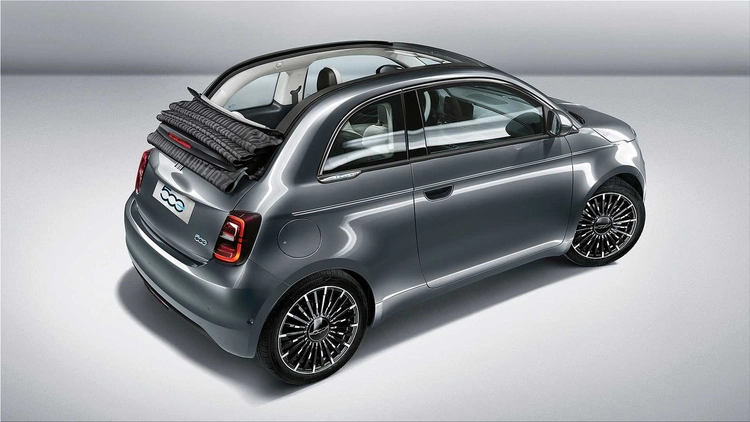 Fiat 500e electric city car
