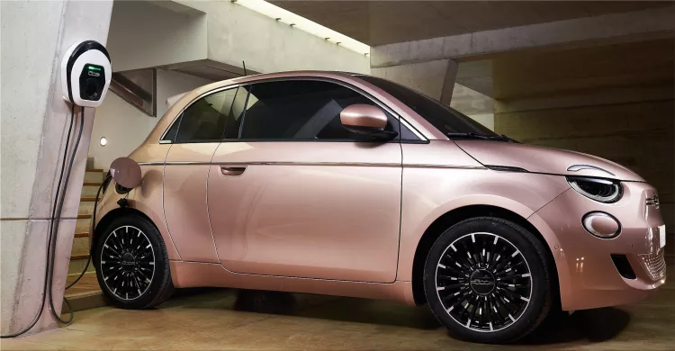Fiat 500e 3 + 1 electric car