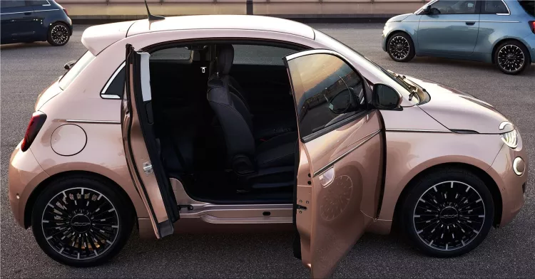 Fiat 500e 3 + 1