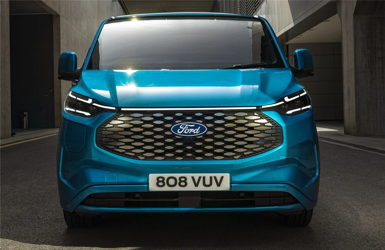 Ford E-Transit Custom electric minivan