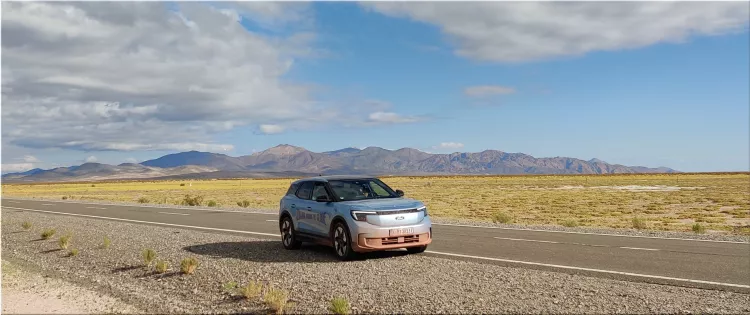 Ford Explorer Extended Range
