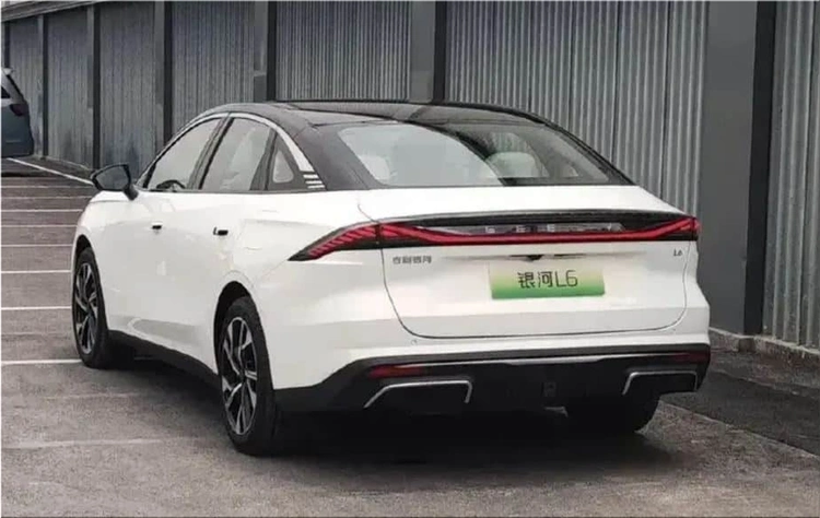 Geely Galaxy L6