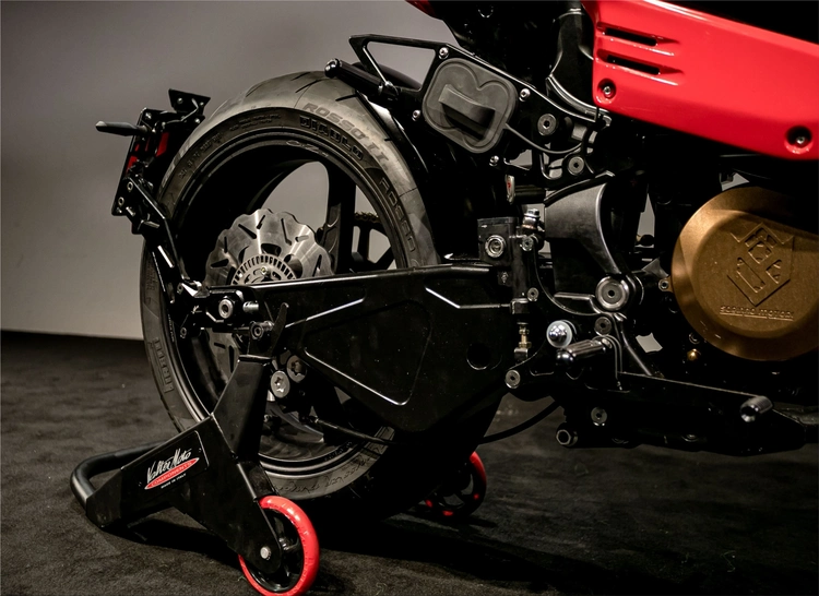 Giaguaro V1R electric motorcycle