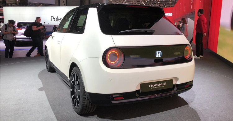 Honda e