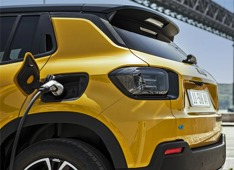 Jeep Avenger electric SUV arrives in 2023