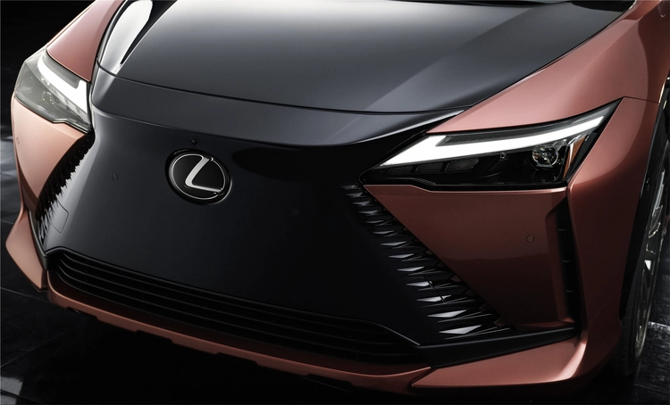 Lexus RZ