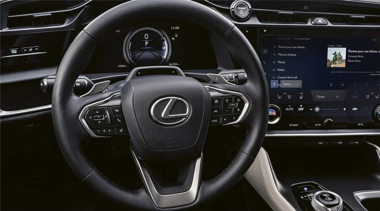 Lexus RZ 450e