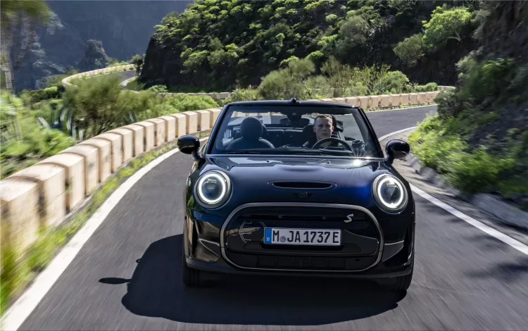 MINI Cooper SE Cabriolet