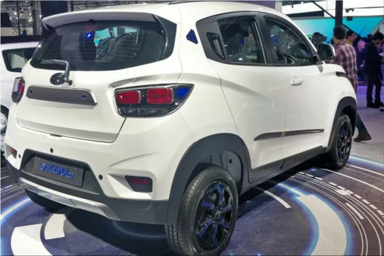 Mahindra eKUV100