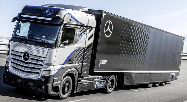 Mercedes-Benz GenH2 fuel cell truck