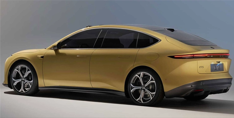 NIO ET5