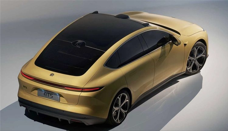 NIO ET5
