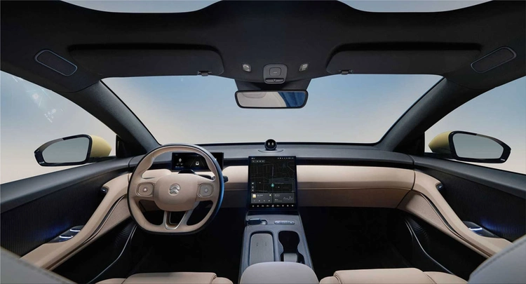 NIO ET5