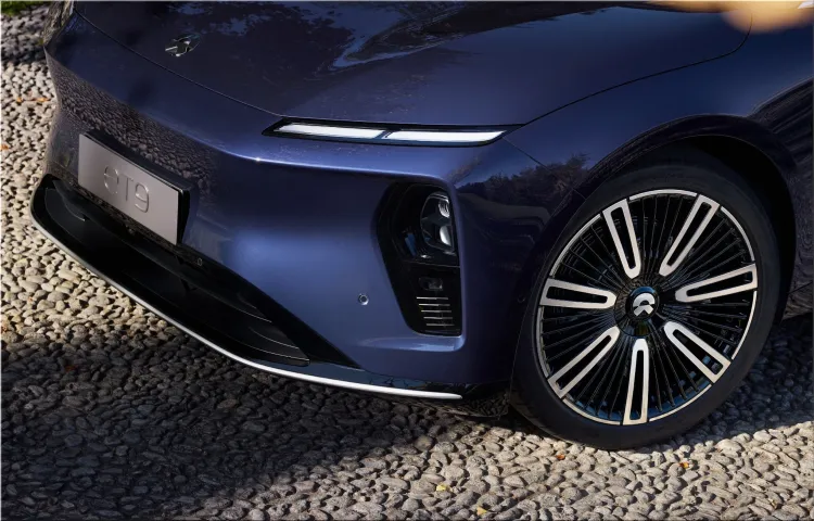 NIO ET9