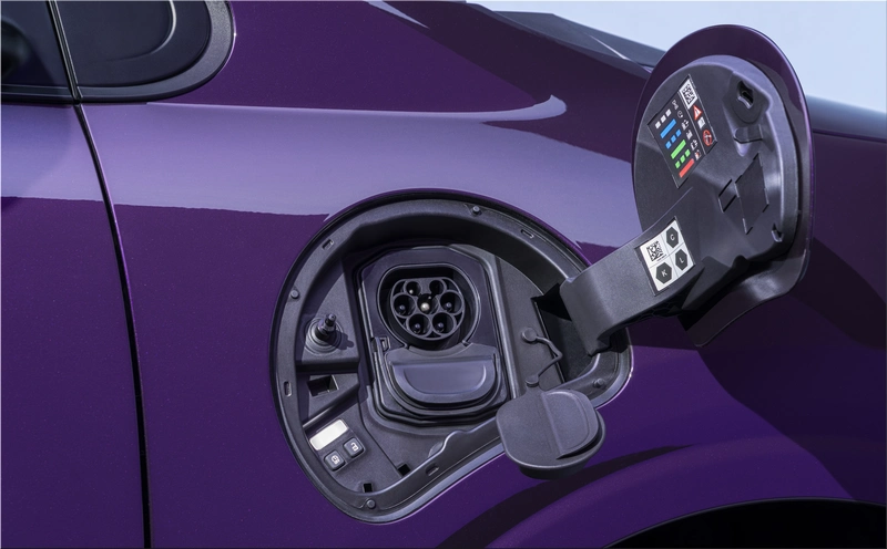 Nissan PIXO electric city car