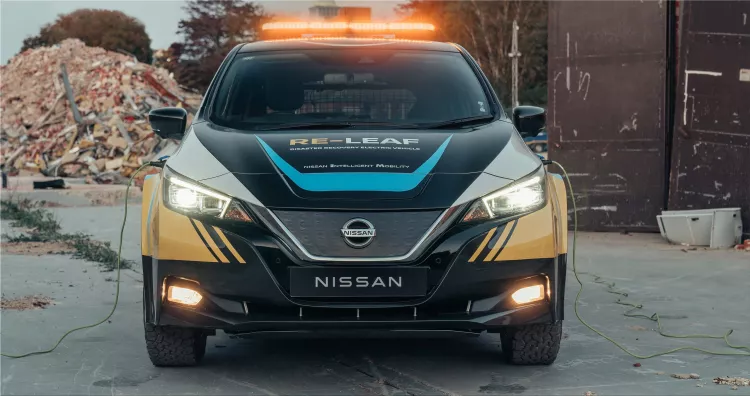 Nissan RE-LEAF disaster recovery electric vehicle