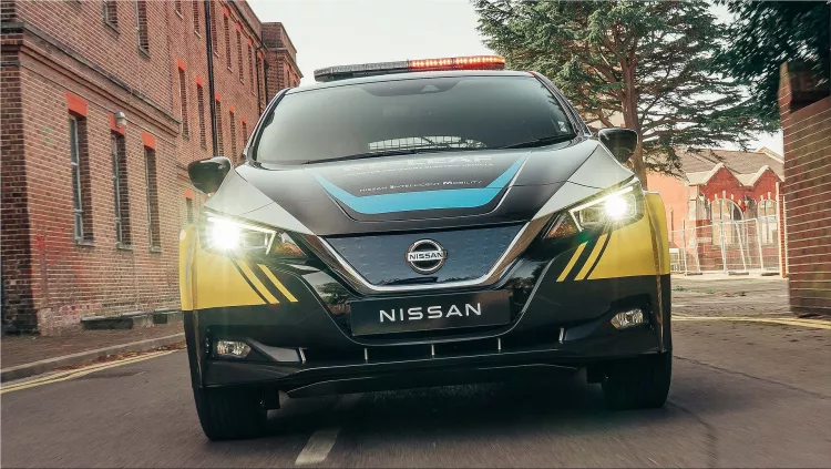 Nissan RE-LEAF disaster recovery electric vehicle