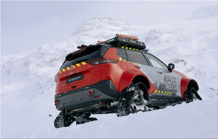 Nissan X-Trail Mountain Rescue