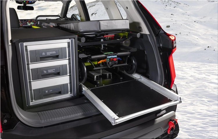 Nissan X-Trail Mountain Rescue