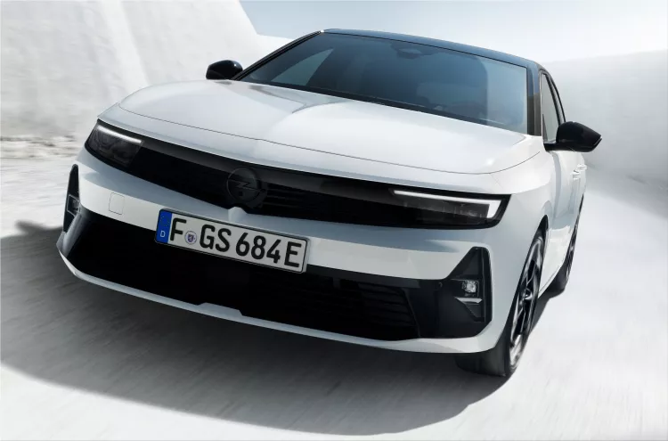 Opel Astra GSe