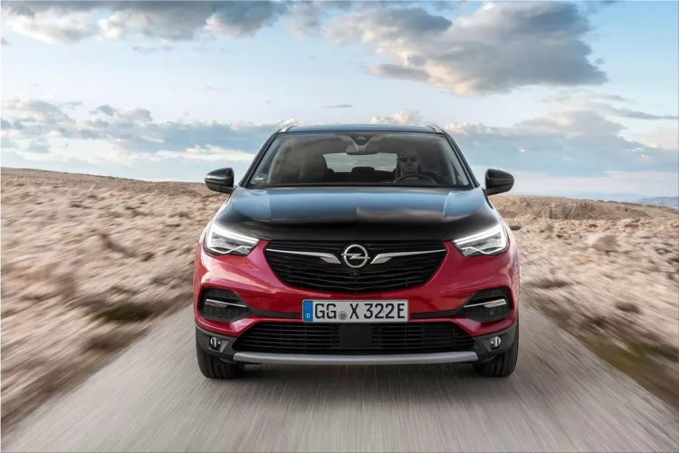 Opel Grandland X Hybrid4
