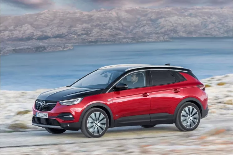 Opel Grandland X Hybrid4