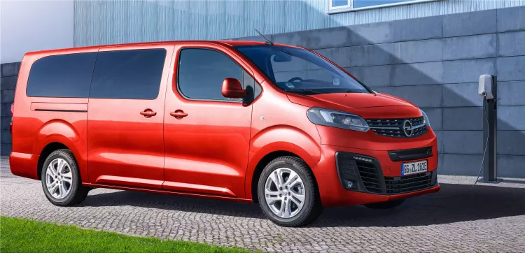 Opel Zafira-e Life electric minivan