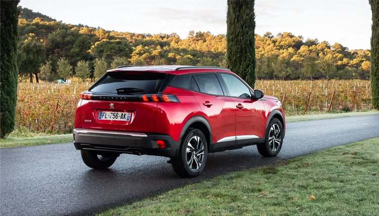 Peugeot e-2008 GT electric compact SUV