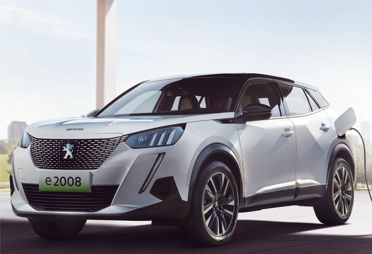 Peugeot e-2008