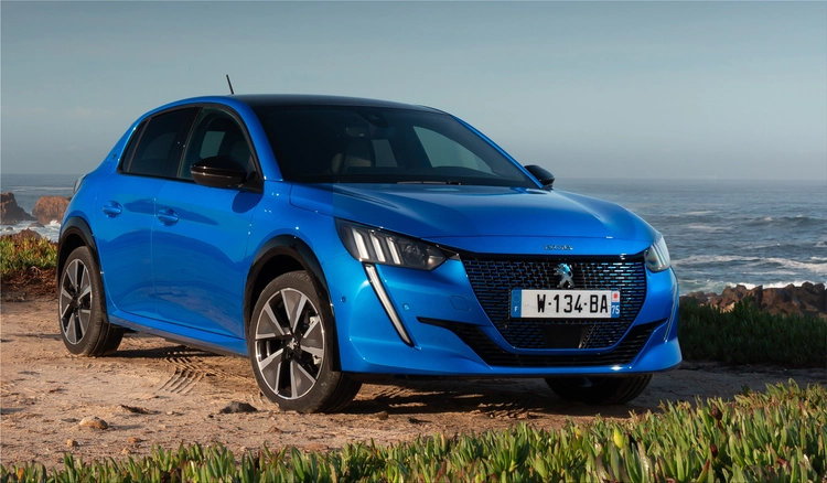 Peugeot e-208 electric city car