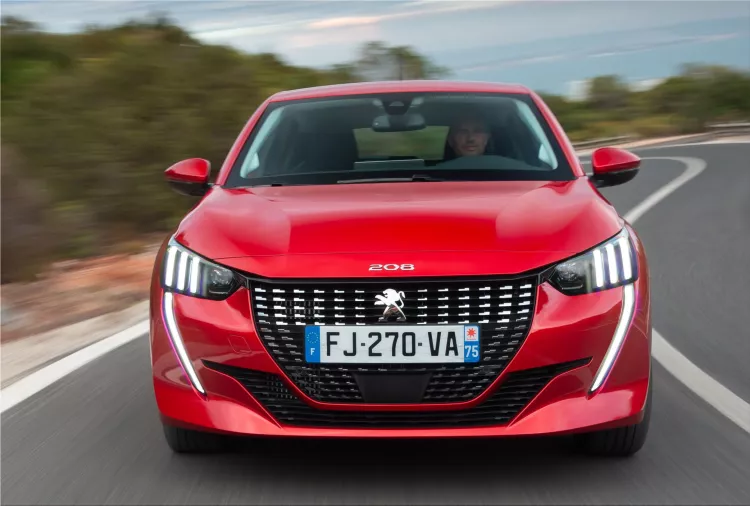 Peugeot e-208