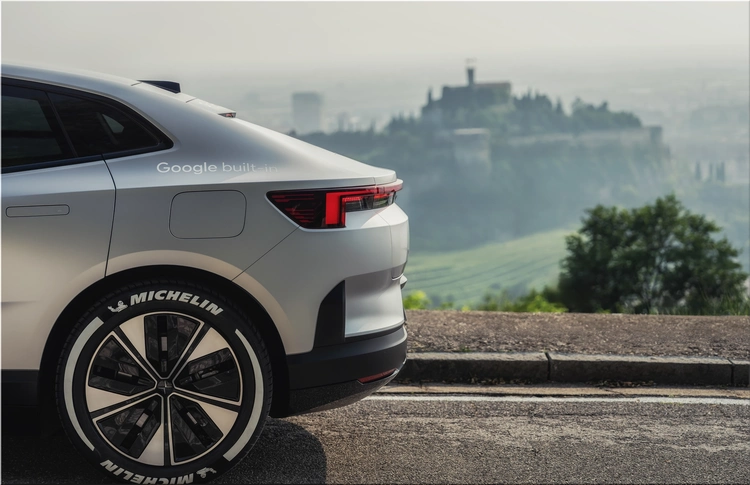 Polestar 4