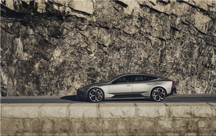 Polestar 5